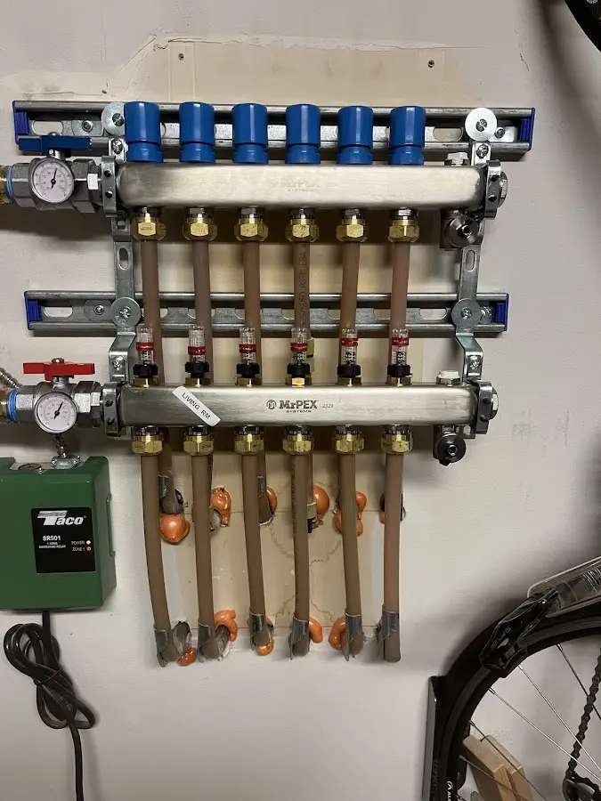 Plumber performing Gas Leak Detection at a residential property in Amsterdam